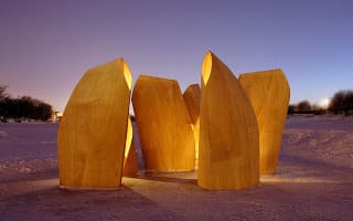 Bendy skating shelters