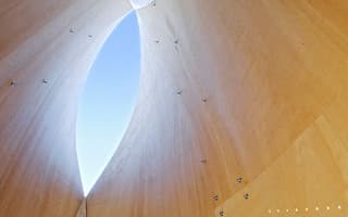 Bendy skating shelters