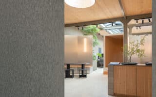 Recycled vinyl wallcovering
