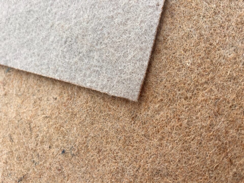 Recycled & biobased felt