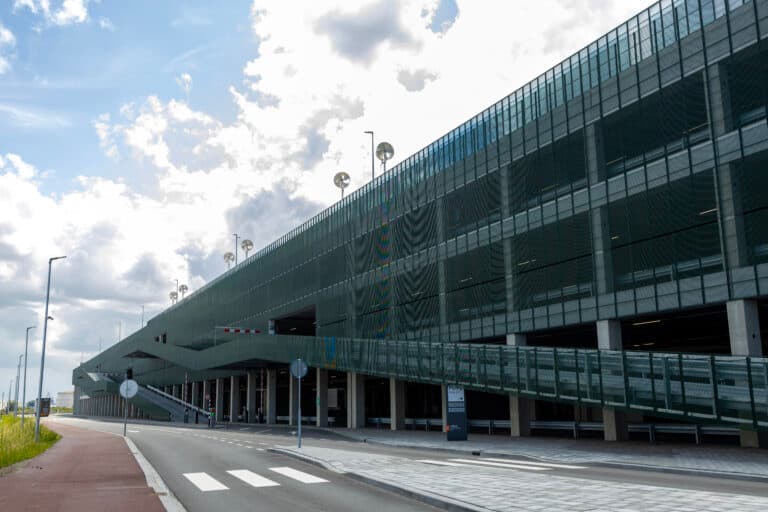 Tribar facade solutions