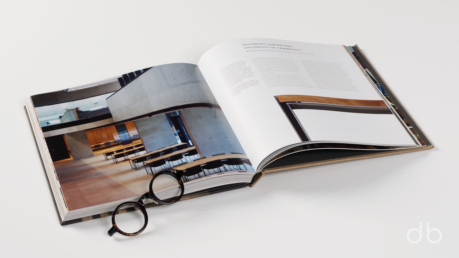 DesignerBooks_FashionInFurniture_Spreads3-2.jpg