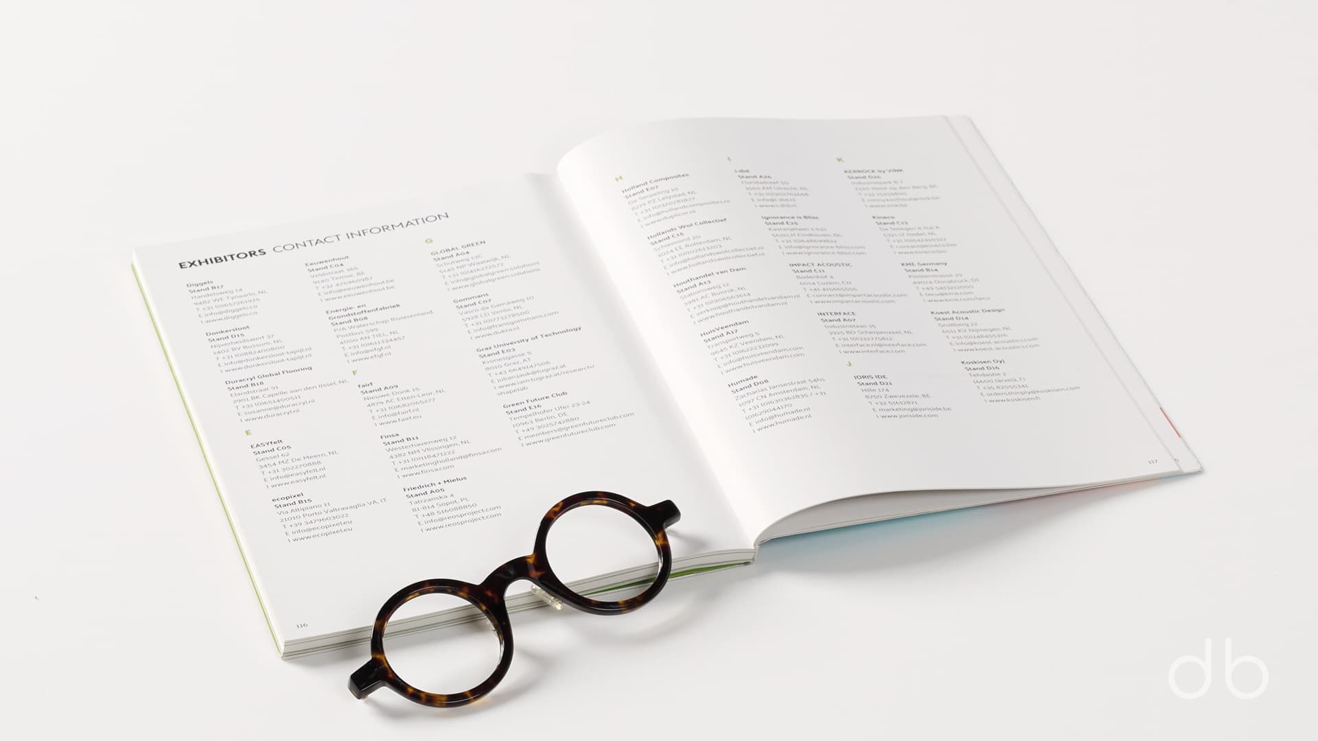 DesignerBooks_MDU2023-ExhibitionCatalogue_Spreads6.jpg