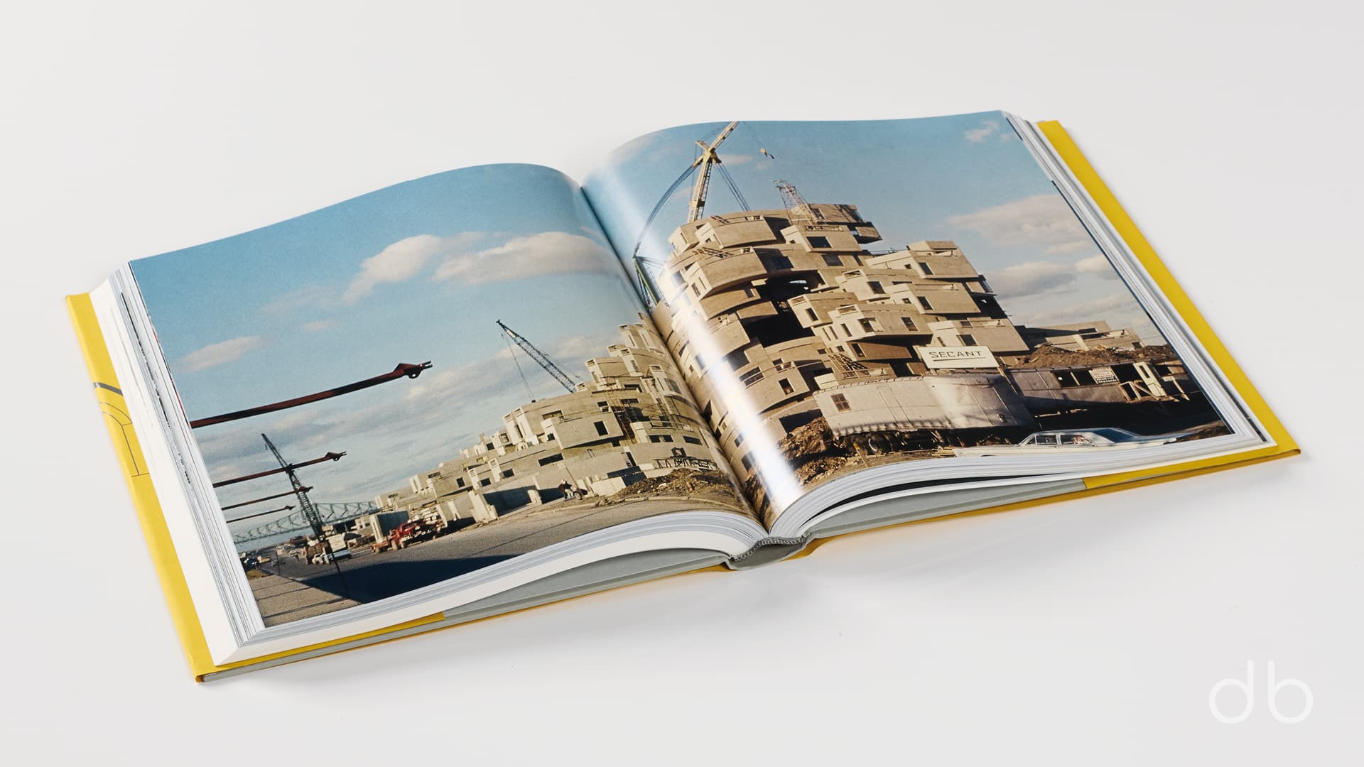 DesignerBooks_MiraclesInConcrete_Spreads2.jpg