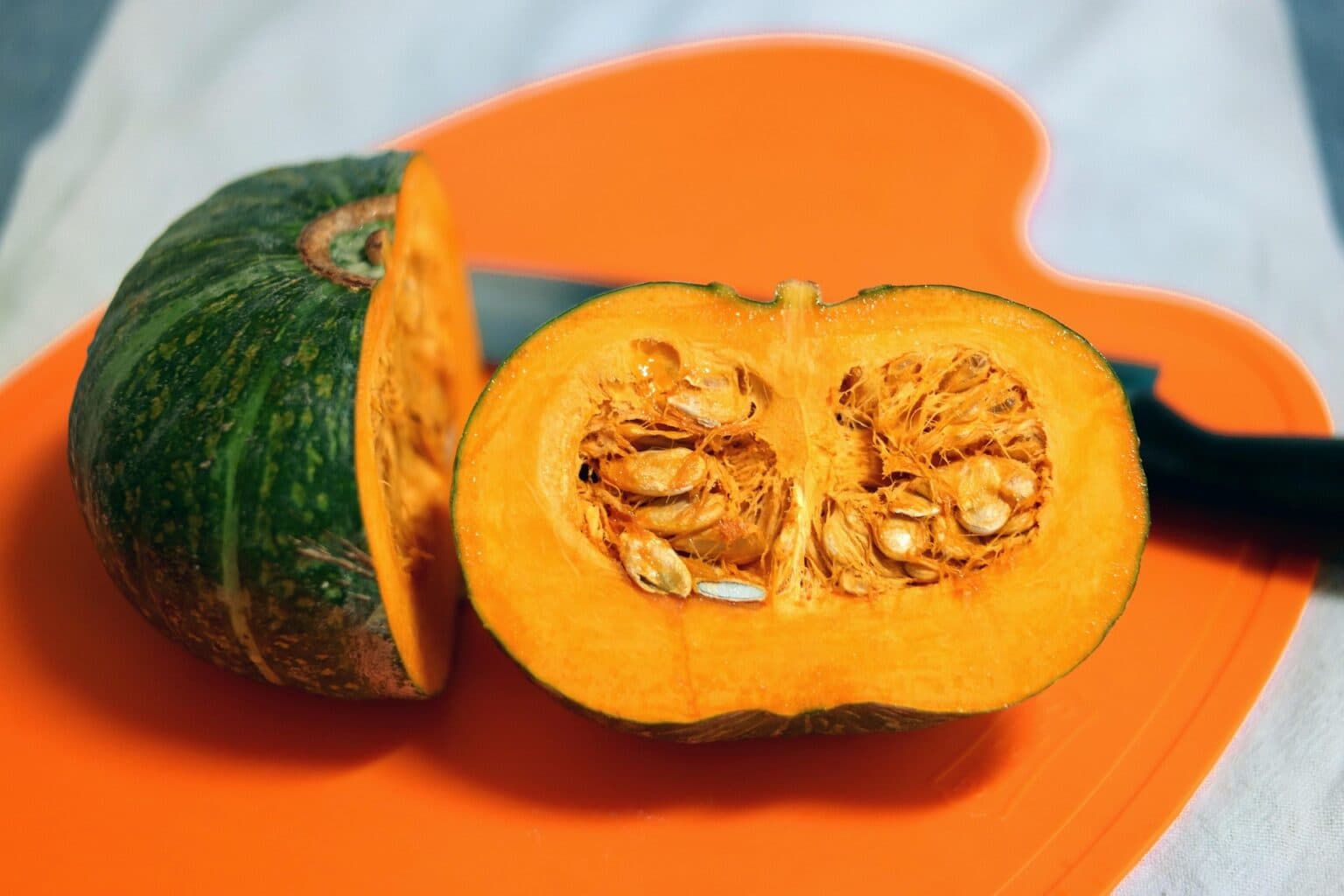 Pumpkin Peel Waste Forms Active Biodegradable Food Packaging
