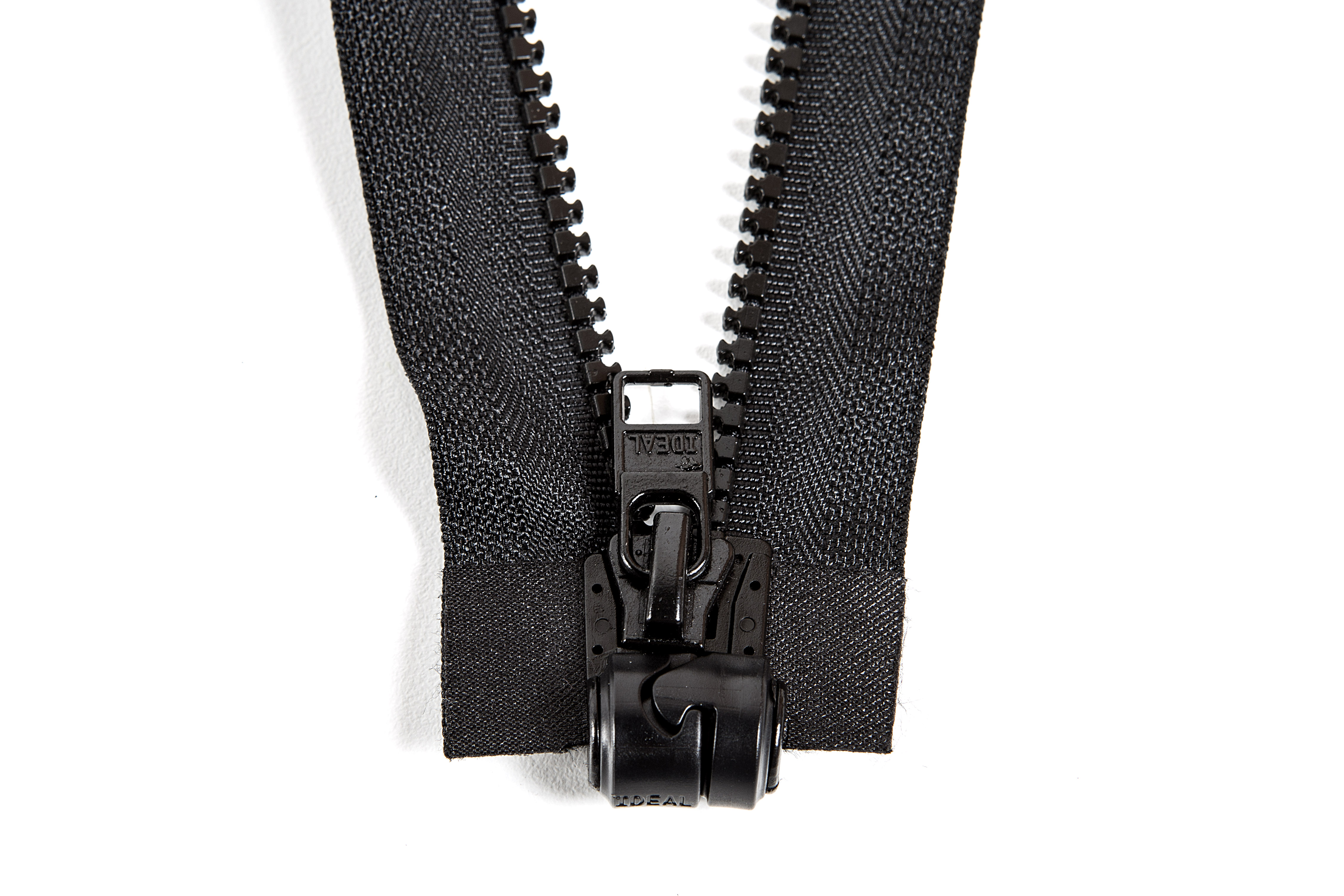 Under armour hot sale magnetic zipper