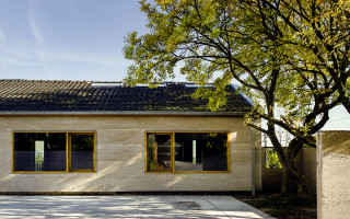 Beautifully textured house innovates with hemp-based material