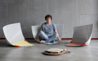 Wobble-up: Foldable Carpet Becomes Modern Chair