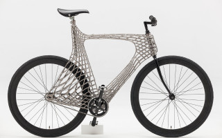 Robots 3D Print a Stainless Steel Bicycle
