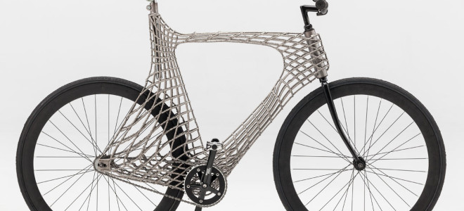 Robots 3D Print a Stainless Steel Bicycle