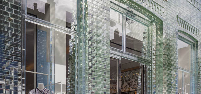 All-glass Facade Continues to Sparkle in Amsterdam