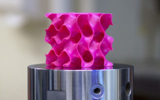 Lightweight 3D graphene forms 10 times stronger than steel