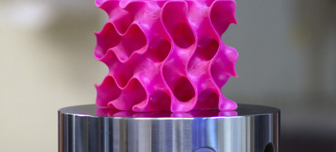 Lightweight 3D graphene forms 10 times stronger than steel