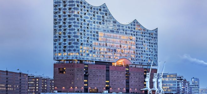 Elbphilharmonie Hamburg: a glass structure supported by a brick warehouse