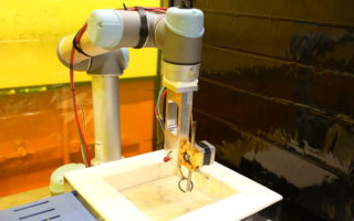 Human/machine collaboration to 3D print glass