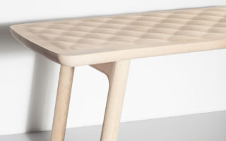 Tenderwood: wooden furniture with integrated veneer cushion