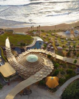 .@inspiral.studios designed Luna Beach Club on the cliffs of Nyanyi Beach in Bali as an example of material-driven architecture. The project functions as an event space and community hub, while also showcasing biobased materials, including bamboo, recycled elements, and experimental construction methods.
Read more at MaterialDistrict.com
#MaterialInspiration #Materials #Bamboo #Basalt #BambooArchitecture #SustainableArchitecture #BiobasedMaterials #CircularDesign #MaterialInnovation #Basalt #GreenBuilding #ArchitectureDesign #LandscapeArchitecture #HospitalityDesign