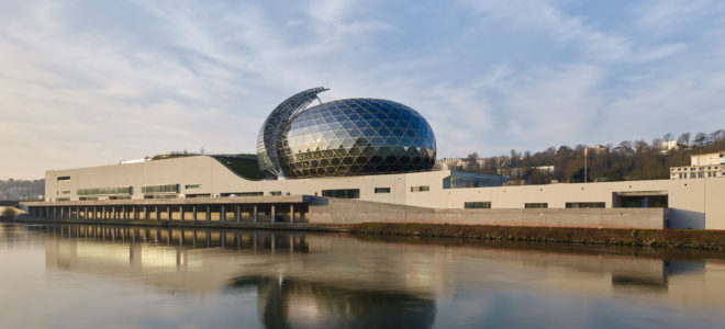 Wooden and glass Seine Musicale powered by moving solar sail