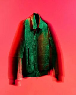 A concept jacket made from mycelium—the root-like network of fungi—offers a clear glimpse into the future of biofabricated materials. @Vollebak developed this one-off piece as both a design object and a material experiment. The jacket uses cultivated fungal structures as an alternative to conventional leather. It shows how mycelium can become a high-performance, biobased material with applications across multiple design fields.

Read more at MaterialDistrict.com

#MaterialoftheDay #Materials #Mycelium #BioBasedMaterials #MaterialInnovation #SustainableDesign #CircularDesign #Biofabrication #FutureMaterials #DesignInnovation #FungiMaterials #MyceliumLeather #Biomaterials #EcoMaterials #MaterialResearch #ProductDesign #FashionInnovation