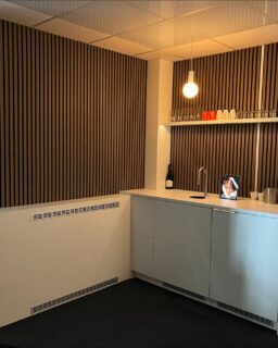 Fibre panels made entirely from recycled organic residual material. SAM panels by SAM Panels / More at MaterialDistrict.com
#MaterialoftheDay #Materials #BiobasedMaterials #BoardMaterials #WasteBasedMaterials