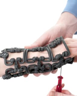 Bracesys is a modular orthopaedic brace system developed by @osteoidmedical. It offers an alternative to traditional static braces and plaster casts. The system uses a patented structure that clinicians can adjust directly to a patient’s body. This allows for on-site customisation without the need for casting. The adjustable design helps improve fit accuracy and reduces fitting time. It also supports better hygiene, as it avoids single-use casting materials. Because the brace can be adapted during treatment, it can respond to physical changes over time. This flexibility can reduce the need for repeated replacements.

Read more at MaterialDistrict.com

#MaterialInspiration #Materials #ModularDesign #ProductDesign #MedicalDesign #3DPrinting #DigitalFabrication #AdaptiveDesign #MaterialInnovation #WearableDesign