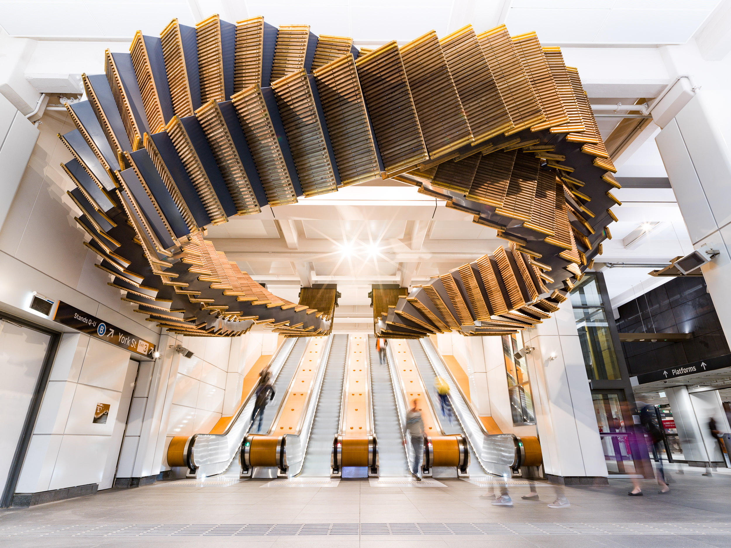 Installation. Interloop метро Сидней. Архитектурная инсталляция. Необычные инсталляции. Необычные эскалаторы.