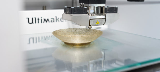 Reproducing historical glassware with 3D printed algae