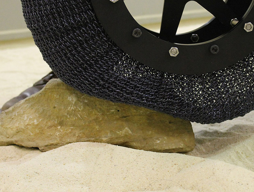 Superelastic tire is suitable for both Earth and Mars - MaterialDistrict