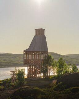 A timber observation tower overlooking Kola Bay in Murmansk, Russia, provides a new public viewing point on a green hillside near a residential area. Designed by Evgeny Makarenko’s Wooden Architecture Workshop, the project combines an observation platform with seating and recreational facilities.
The site is located within a five-minute walk of nearby housing. The design retains the existing green character of the hillside while introducing an accessible area for leisure and social interaction. The public space includes benches, swings and sun loungers, as well as a dog-leashing station at the foot of the tower.
Read more at MaterialDistrict.com
#MaterialInspiration #Materials #TimberArchitecture #WoodDesign #LandscapeArchitecture #PublicSpace #ObservationTower #TimberConstruction #UrbanDesign #Architecture #KolaBay #MaterialDistrict