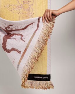 A versatile range of natural dyes developed on milk protein-based yarns, made from materials driven from animals such as blood, collagen, and milk, minerals such as hematite and aluminium, plant parts such as oak apple and flowers and roots of the Rubia tinctorum plant. ALCHIMIA – Natural Yarn dyes on Milk fibre by @_shaharlivnedesignstudio_ / More at MaterialDistrict.com

#MaterialoftheDay #Materials #Dye #TextileDye #FashionDesign #InteriorDesign #Carpets #BiobasedMaterials