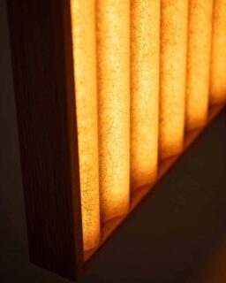 The KÖNIGSWINTER Light Sculpture by @heiligobjects is a unique wall-mounted artwork made from a historic amber-gold corrugated fibreglass sheet. German factories produced these panels in the 1960s for industrial use. Over the years, sun, wind and snow shaped the surface, giving it a rich patina. Today, the material finds a new purpose as a sculptural light piece with a warm, glowing presence.
Read more at MaterialDistrict.com
#MaterialInspiration #Materials #MaterialInnovation #SustainableDesign #CircularDesign #ReclaimedMaterials #LightSculpture #InteriorDesign #DesignInspiration #UpcycledMaterials #LightingDesign #FibreglassDesign #ArtAndDesign #ContemporaryInteriors #DesignCraftsmanship