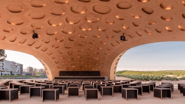 Robotic precision in manufacturing parametric design - MaterialDistrict