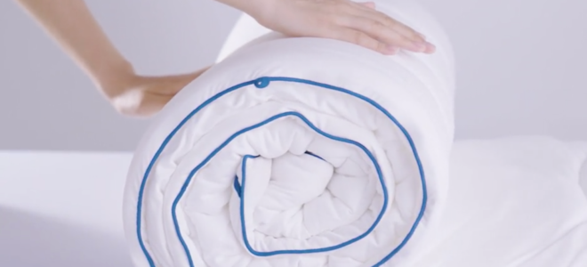 A duvet made with waste oyster shells