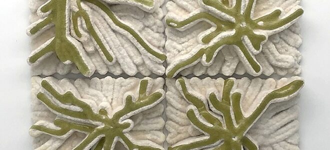 3D printed tiles made from mycelium and algae