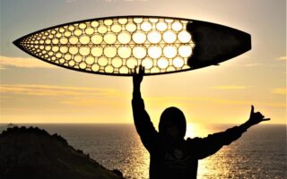 A 3D printed surfboard made of seaweed