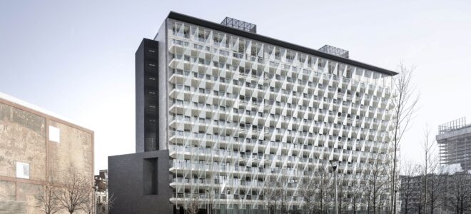 A smog-eating façade