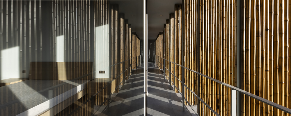Adjustable bamboo façade fronts