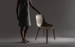 A 3D formed veneer chair