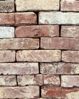 Sourced from large-scale demolition projects, these bricks are cleaned, tested, and repalletised for reuse, offering a sustainable alternative to new materials. Reclaimed bricks by Rebrick / More at MaterialDistrict.com
#MaterialoftheDay #Materials #Bricks #Architecture #Construction #ReclaimedMaterials #RecycledMaterials