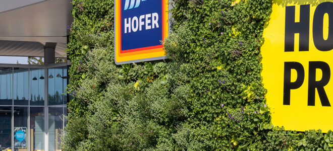 Ecological Green Facade at HOFER Supermarket: A Sustainable Architectural Solution