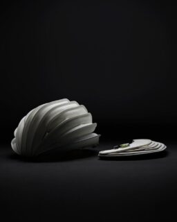 .@Ventete, a UK-based design and innovation company, has developed the aH-1, a micro-collapsible bicycle helmet that uses air instead of conventional foam. The team designed the helmet in the United Kingdom and manufactures it in Switzerland. The project focuses on safety, material performance and everyday use.

Read more at MaterialDistrict.com

#MaterialInspiration #Materials #InflatableHelmet #BicycleHelmet #ProductDesign #MaterialInnovation #PneumaticStructure #UrbanMobility #WearableDesign #SafetyDesign