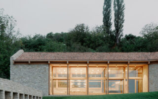 Blending Tradition and Modernity in Georgian Architecture