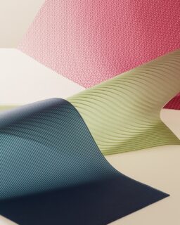 A material made from fruit waste and algae through advanced material engineering. Peelsphere by @Peelsphere / More at MaterialDistrict.com

#MaterialoftheDay #Materials #ProductDesign #BiobasedMaterials #Algae #WasteBasedMaterials #FashionDesign