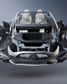 With the Tomorrow XX technology programme, @mercedesbenz outlines a long-term research and development framework focused on reducing the environmental impact of vehicle components and materials. Unlike earlier XX initiatives that addressed specific performance goals, Tomorrow XX spans the company’s entire product portfolio and considers the full material lifecycle, from early design decisions to end-of-life recovery.
The programme applies principles such as Design for Environment and Design for Circularity, aiming to reduce carbon emissions, lower the use of primary raw materials and increase recyclability. Working with suppliers, research institutions and start-ups, Mercedes-Benz has identified more than forty material and component innovations within two years. These range from early-stage concepts to solutions close to series production.
Read more at MaterialDistrict.com
#MaterialInspiration #Materials #CircularMaterials #MaterialInnovation #SustainableDesign #CircularDesign #RecycledMaterials #BiobasedMaterials #AutomotiveDesign #ProductDesign #InteriorDesign #DesignForCircularity #DesignForDisassembly