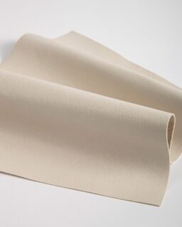 This coated textile is made from Champagne chalk with a flax backing material. NUVI Creta by @nuvi.earth / More at MaterialDistrict.com
#MaterialoftheDay #Materials #Textiles #BiobasedMaterials #NaturalMaterials #InteriorDesign #FashionDesign #ProductDesign #LeatherAlternative