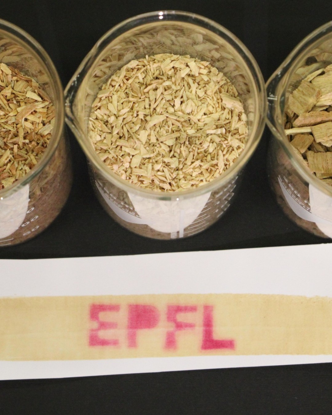 Researchers at @epflcampus (École polytechnique fédérale de Lausanne) have developed a safer thermal paper coating made from wood-based materials. The new formulation replaces commonly used bisphenols with lignin and plant-derived sugars, significantly reducing health and environmental risks while maintaining print performance.

Thermal paper is widely used in receipts, shipping labels, tickets and medical records. It relies on heat-sensitive coatings to reveal text, but most current solutions still depend on bisphenol A (BPA) or bisphenol S (BPS). These chemicals disrupt hormone systems and spread easily through recycling streams, water and soil.

The EPFL research shows that non-edible biomass and industrial by-products can deliver a viable alternative. By using lignin from wood and a sensitiser derived from plant sugars, the researchers demonstrate how everyday paper products can become safer without sacrificing functionality.

Read more at MaterialDistrict.com

#MaterialInspiration #Materials #MaterialInnovation #BiobasedMaterials #SustainablePaper #CircularDesign #PackagingDesign #ProductDesign #MaterialResearch #NonToxicMaterials