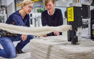 World First: 3D Printing Robot Uses Rotterdam Wool