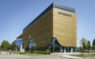 Air-Purifying Textile Façade by Schüco Reduces NOx by 30%