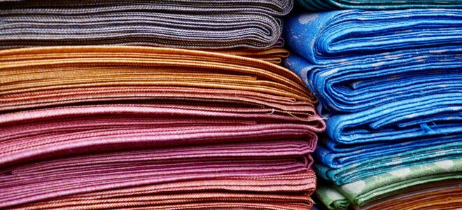Living, Rainbow-Coloured Textiles Grown by Bacteria