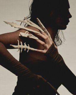 Nailed is a material innovation project by designer and researcher @genevievefkcarr (MA Material Futures, Central Saint Martins). It reimagines nail salon waste as a resource for 3D printing. Carr converts discarded acrylic powders, gels and plastic tips into a new filament. This allows her to create sculptural forms inspired by botanical drawings. The project highlights how synthetic waste can become a circular material for future design applications.
Read more at MaterialDistrict.com
#MaterialInspiration #Materials #MaterialInnovation #CircularDesign #WasteToResource #3DPrinting #RecycledMaterials #DesignFutures #SustainableDesign #ABSRecycling #UpcycledPlastics